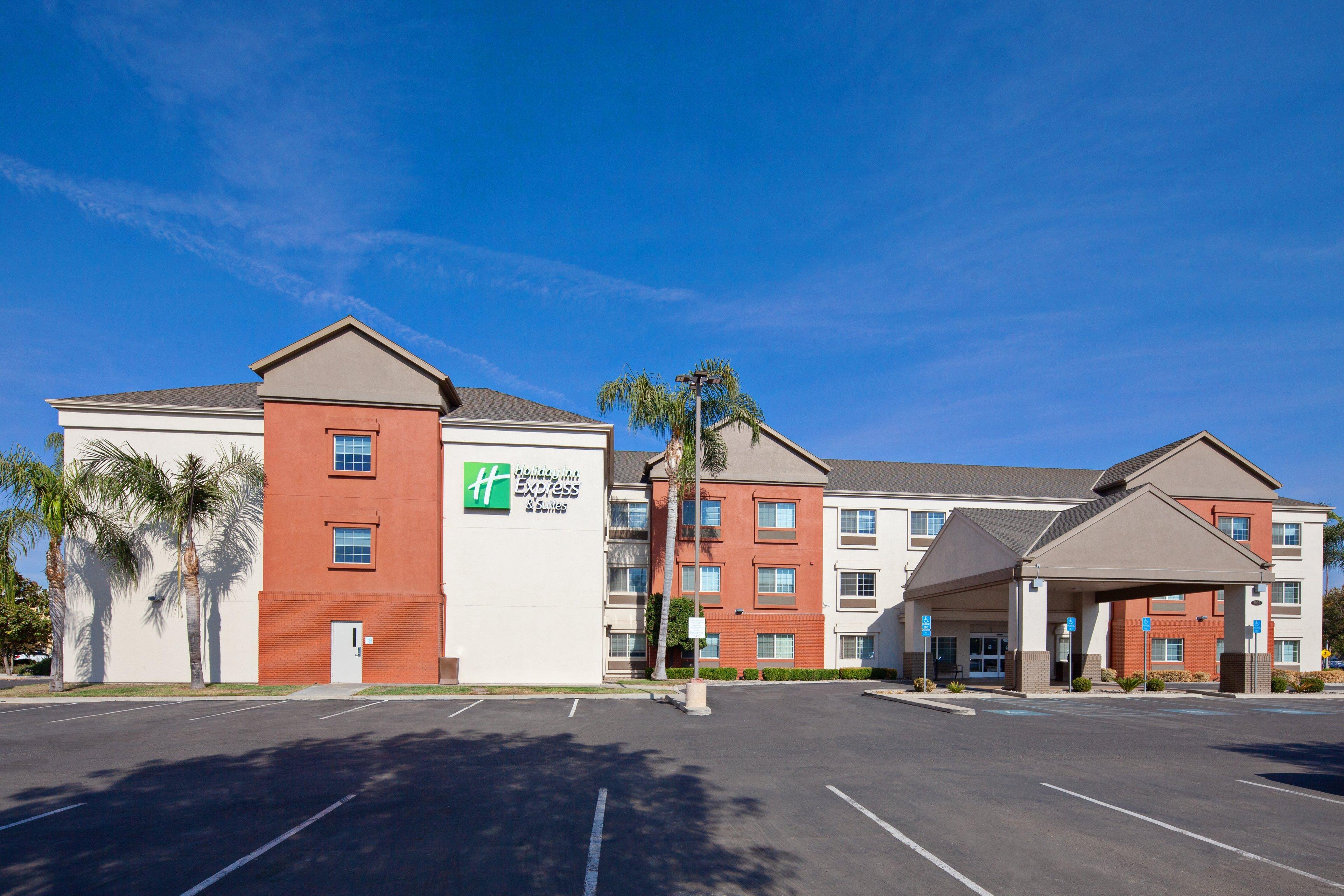 Holiday Inn Express & Suites - Tulare By Ihg Kültér fotó