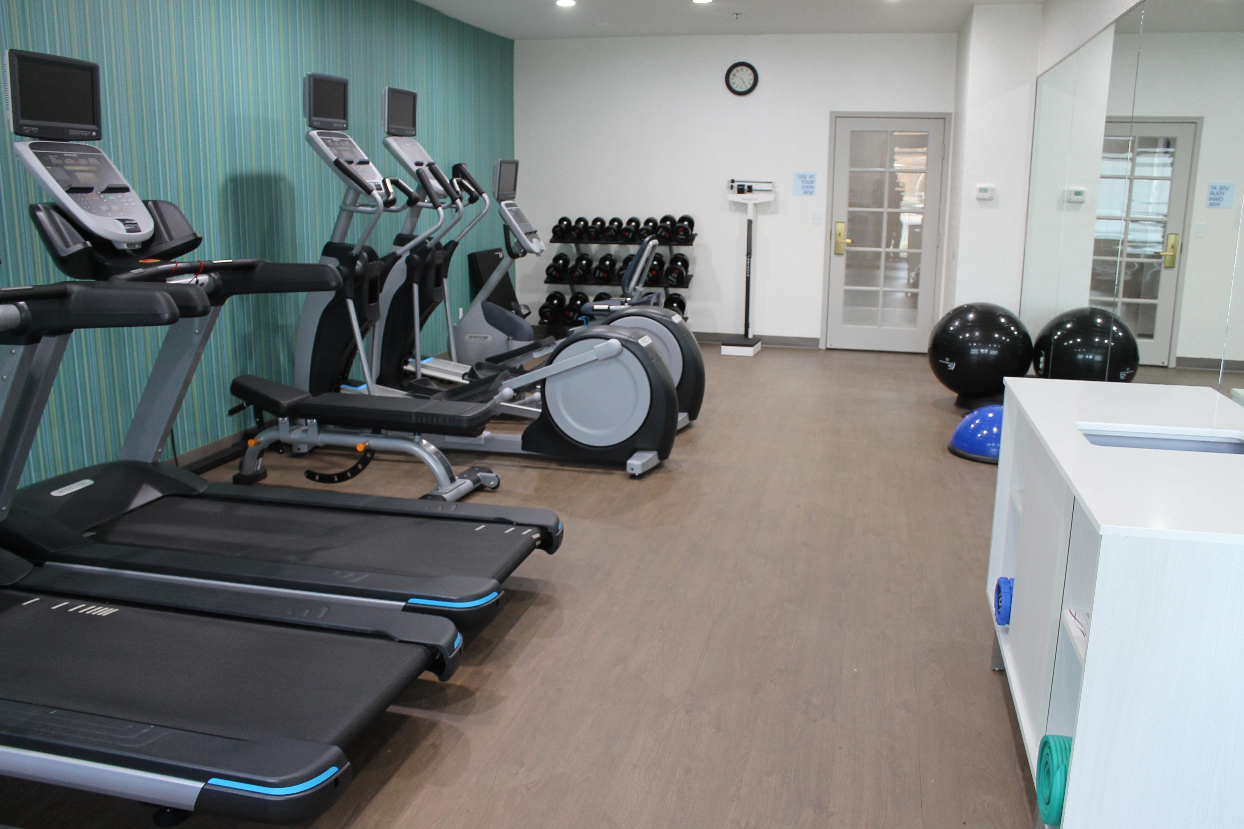 Holiday Inn Express & Suites - Tulare By Ihg Kültér fotó
